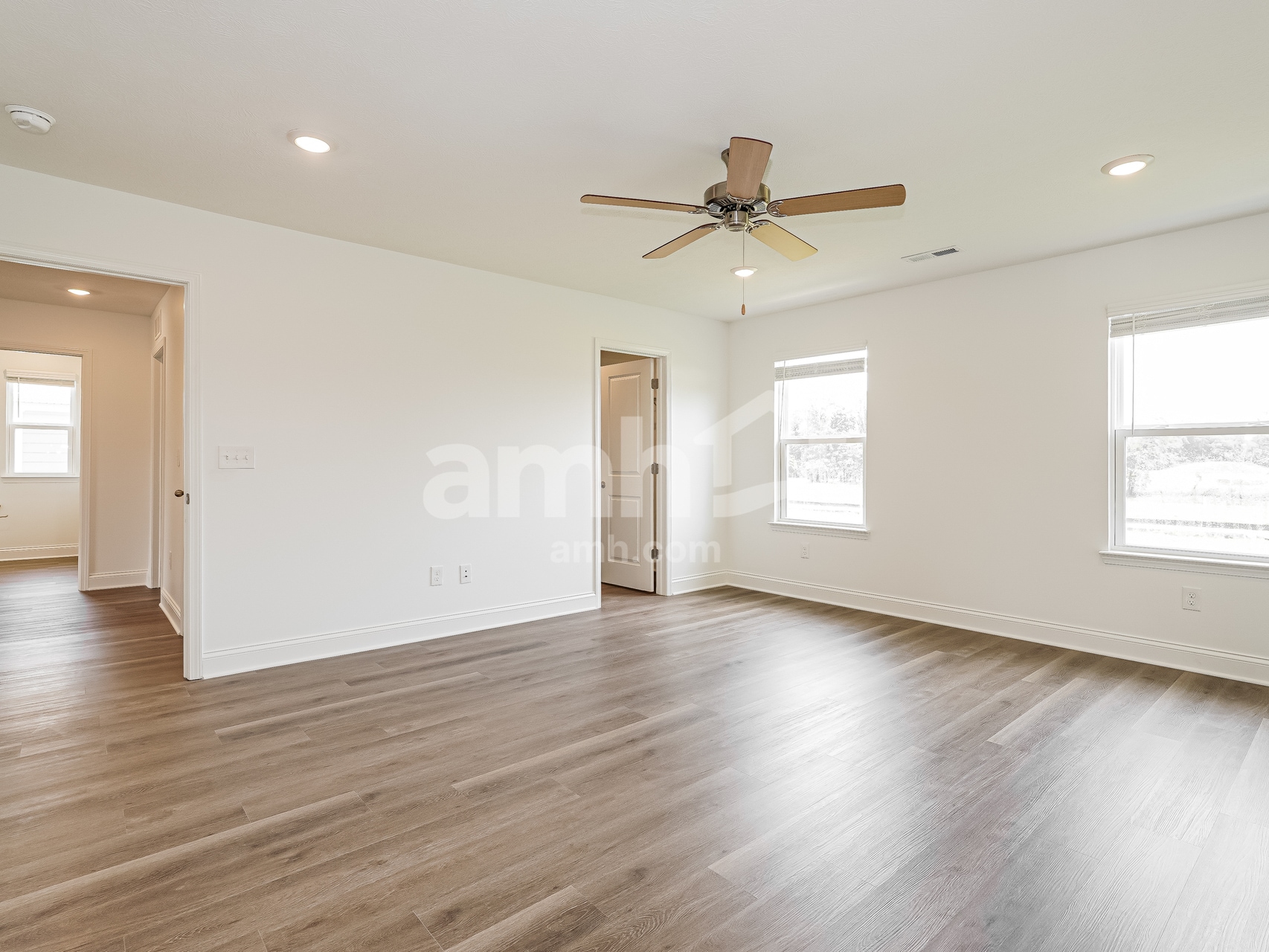 Building Photo - 9065 Lucy Dr