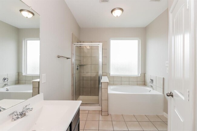 Building Photo - 20126 Galena Falls Dr