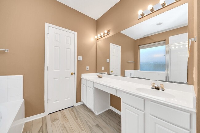 Building Photo - 4703 Zachary Ln