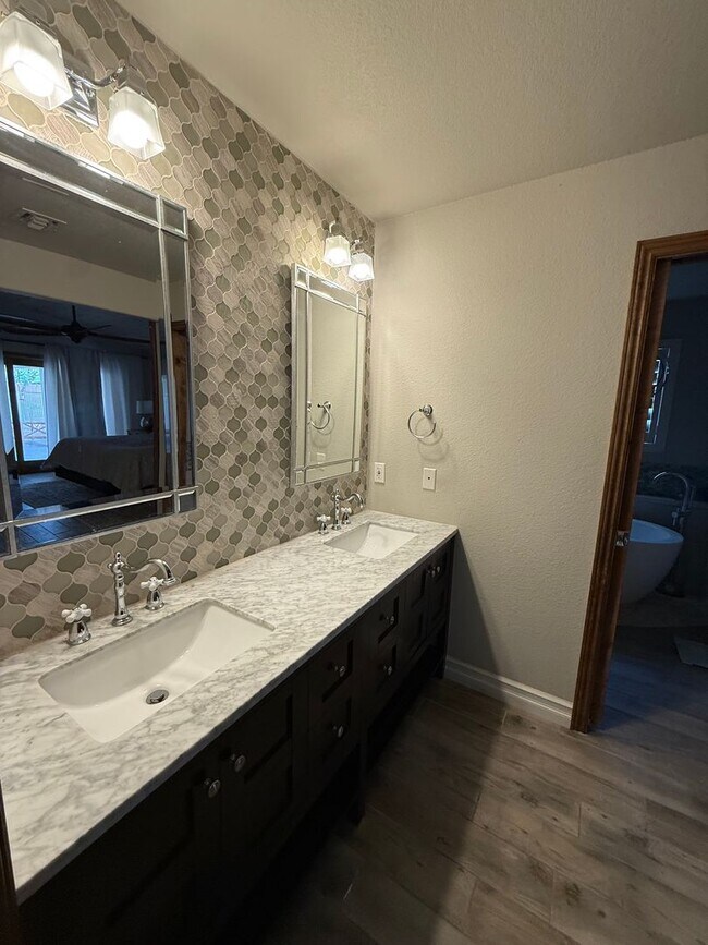 Building Photo - Beautiful Desert Ridge Pool Home available NOW! Furnished & Unfurnished Options