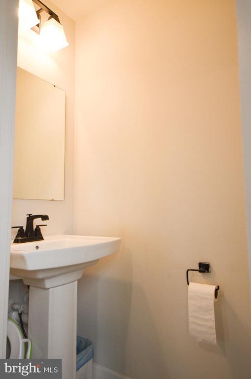 Building Photo - 24604 Cervelo Ter