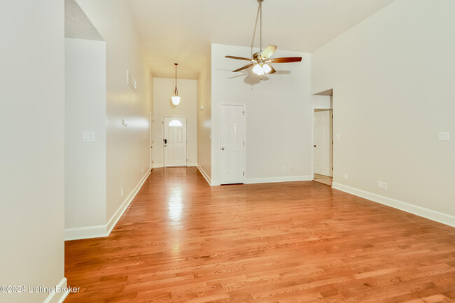 Building Photo - 3000 Barlows Brook Rd