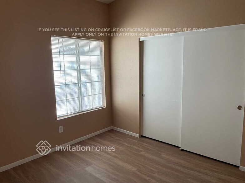 Building Photo - 1938 Panther Pl