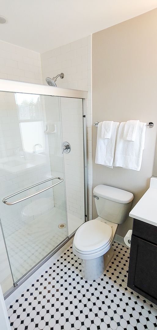 Building Photo - Beautiful 2 Bed/2 Bath Condo Rental - Conv...