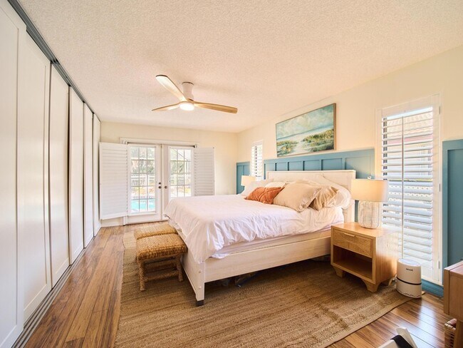 Building Photo - 2281 SW Starling Dr