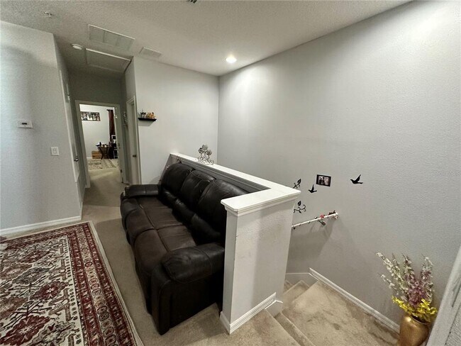 Building Photo - 250 Rustic Loop
