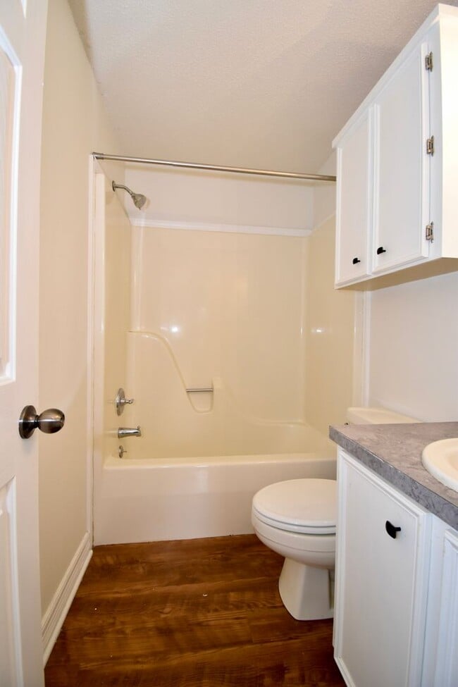 Building Photo - 3 Bed, 2 Bath Home in Ruston