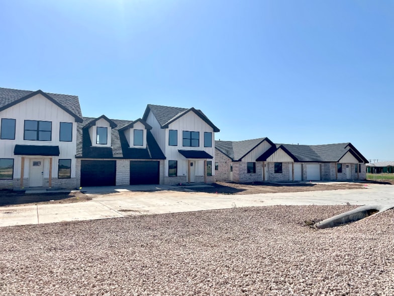 Building Photo - 14507 Periwinkle Dr