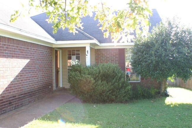 Building Photo - 6981 Raleigh Lagrange Rd