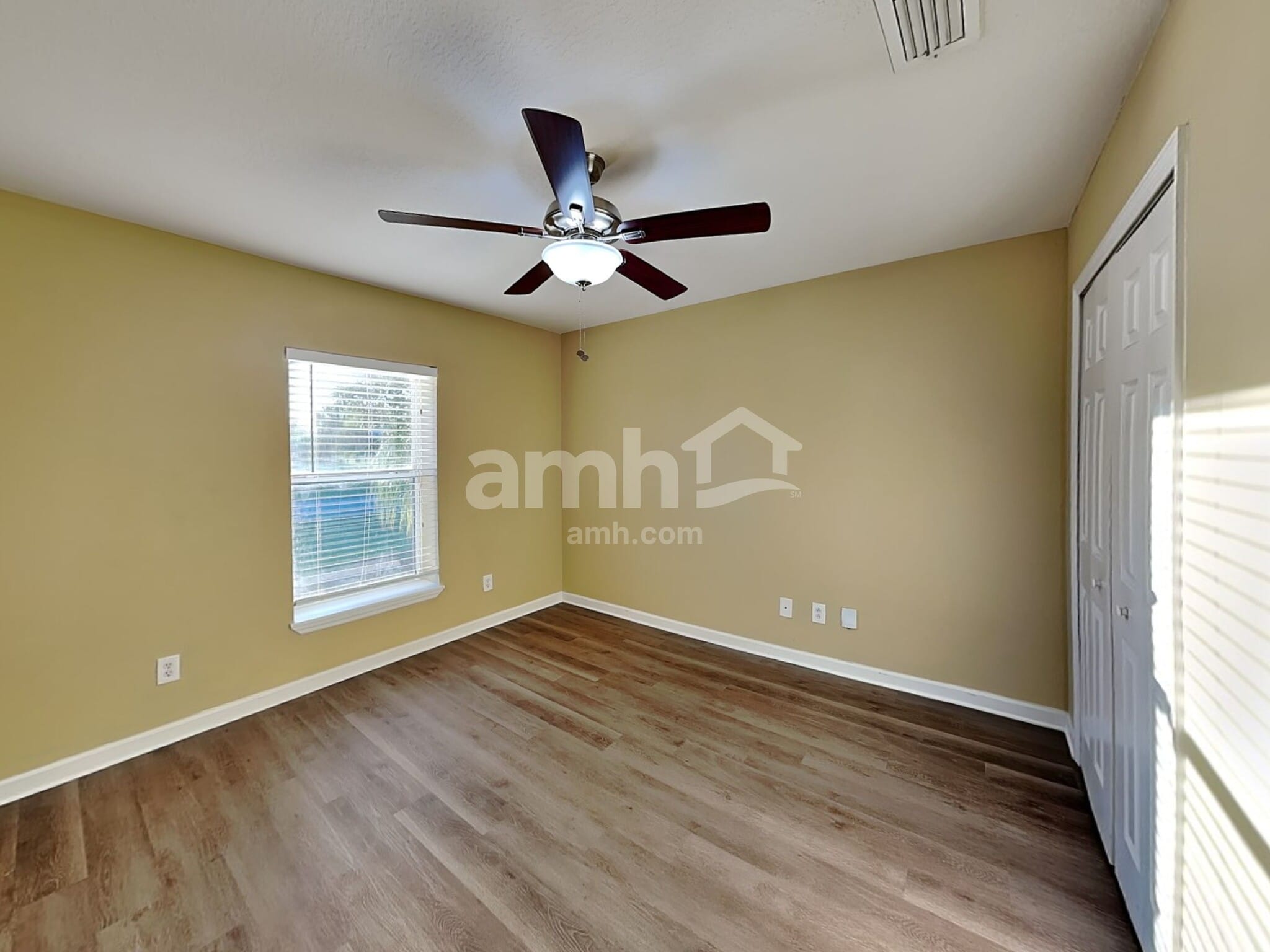 Building Photo - 3090 SW Boxwood Cir