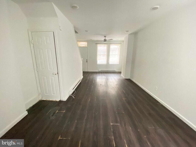 Building Photo - 3329 Malta St