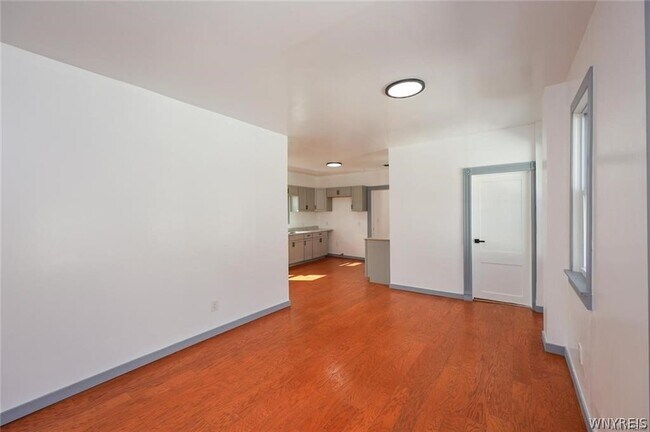 Building Photo - 30 Glenwood Ave