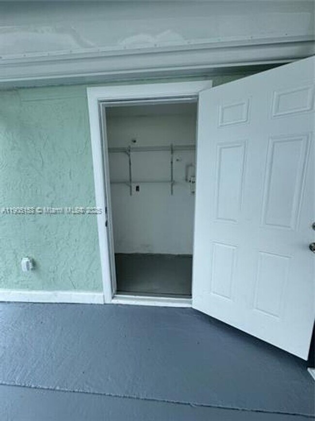 Building Photo - 11434 SW 185th St