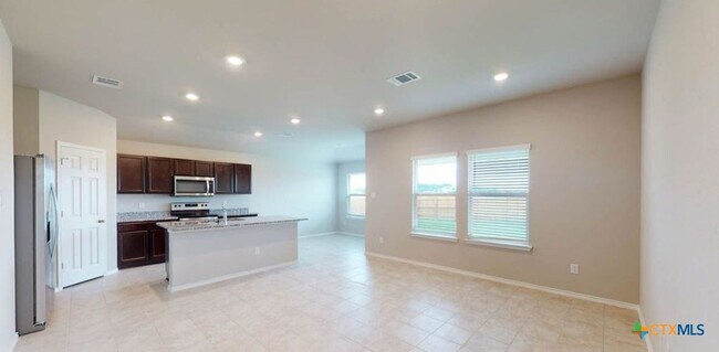 Building Photo - 1010 Prairie Clover Rd