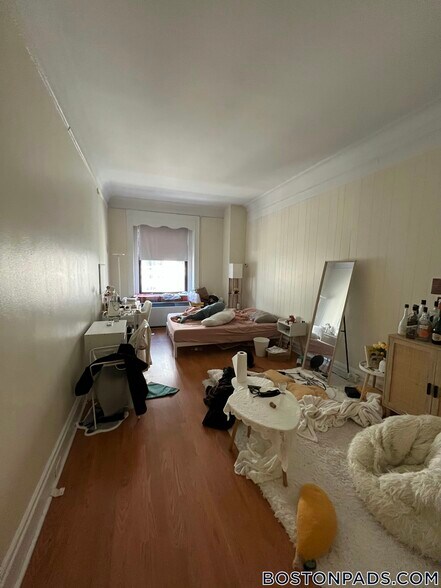 Building Photo - 62 Boylston St