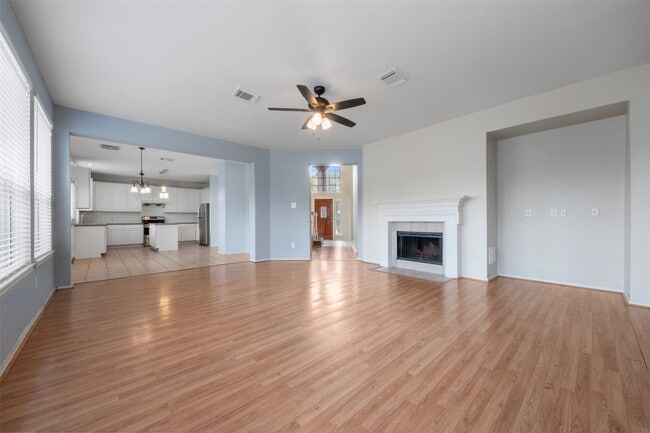 Building Photo - 17102 Mountain Crest Dr