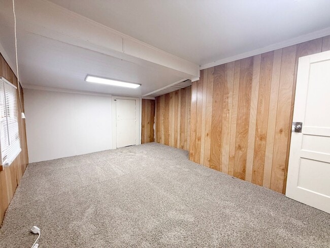 Building Photo - Spacious 2-Bedroom One-Level Home with Carport and Large Backyard