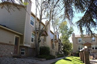 Building Photo - 1813 Belmar Dr
