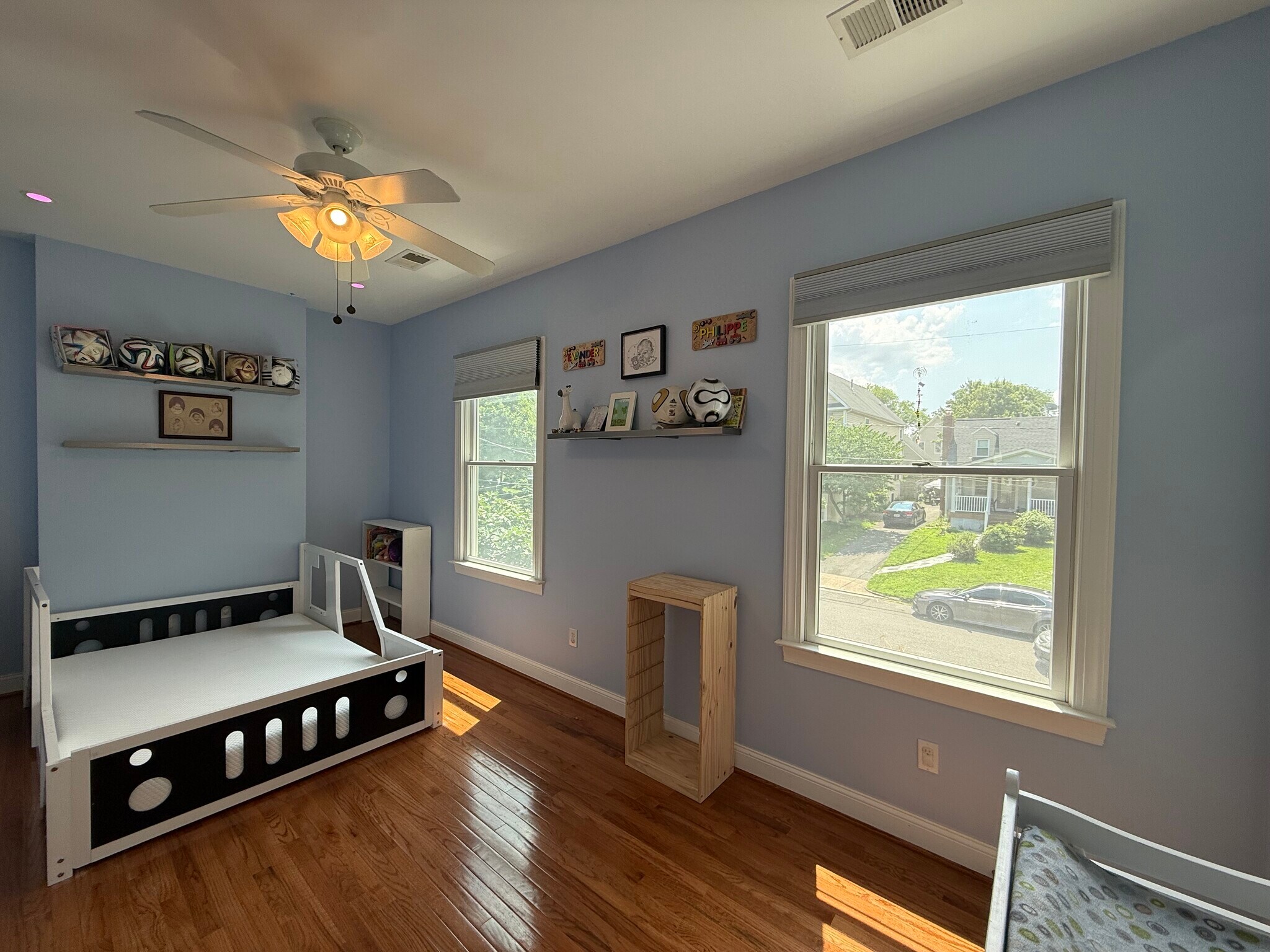Large front bedroom - 5715 7th St N