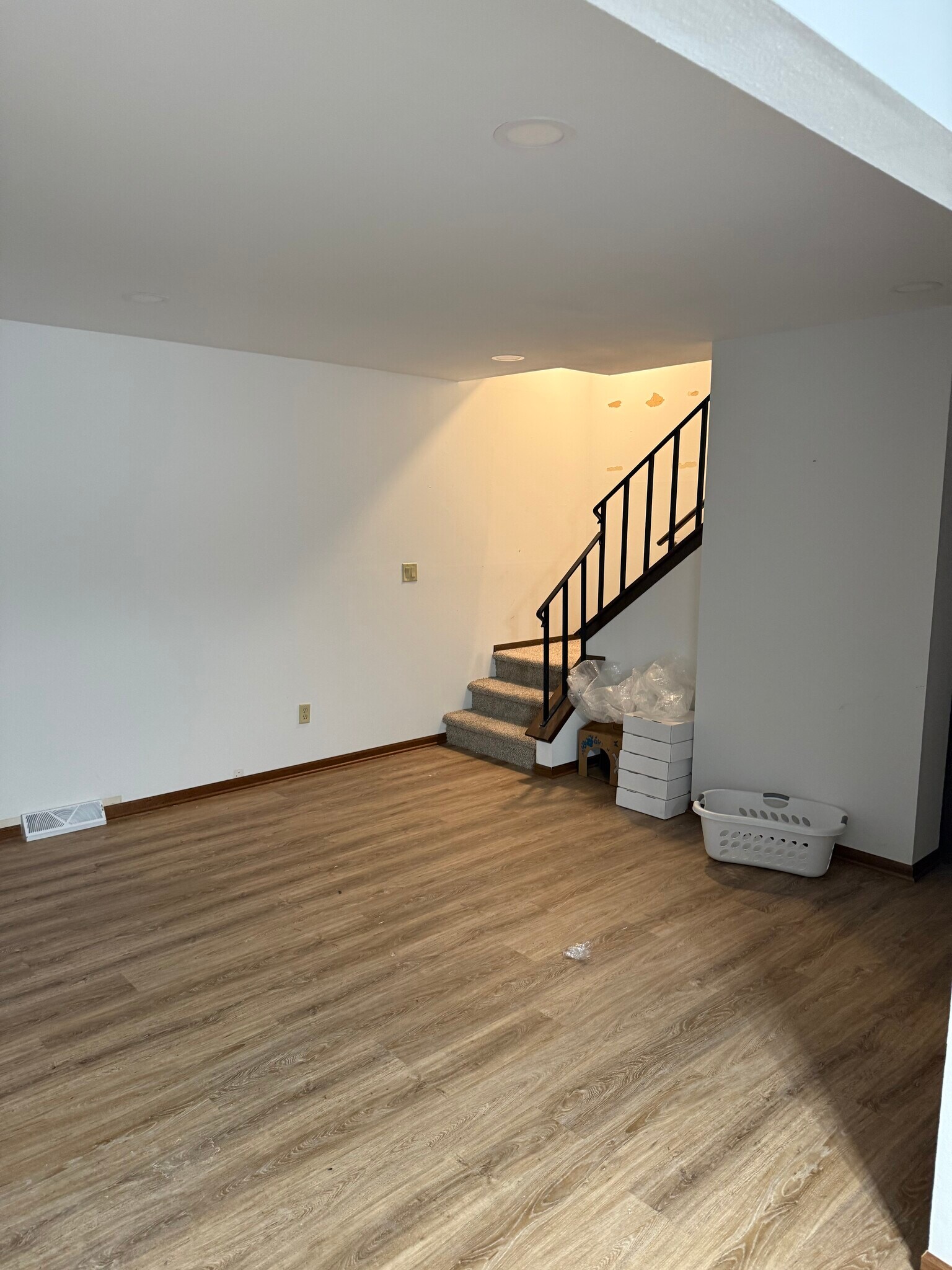 Building Photo - W170N11545 Armada Dr