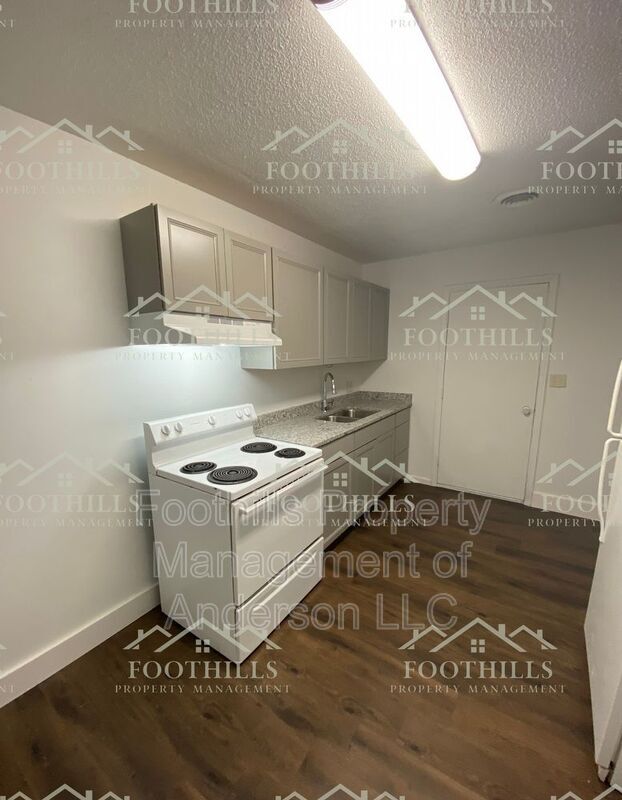 Building Photo - 3910 Seminole Ave