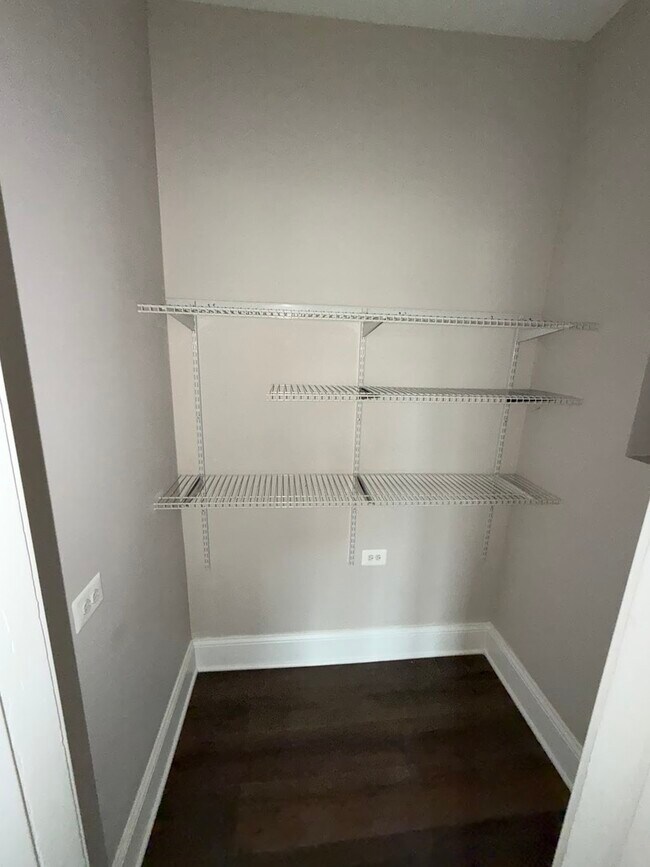 Building Photo - 3227 W Division St