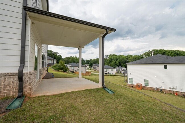 Building Photo - 13 Westerly Sta