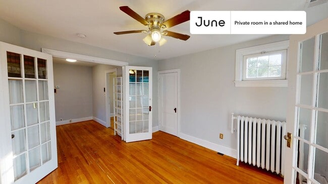 Building Photo - 1214 Michigan Ave NE