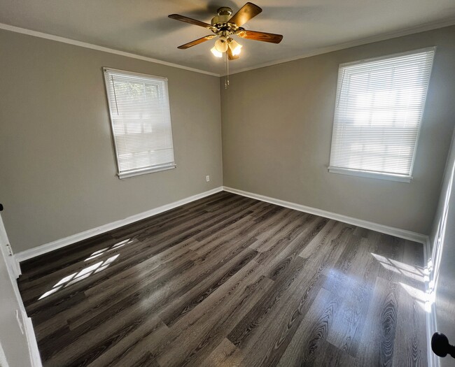 Building Photo - 4327 Zelda Ln