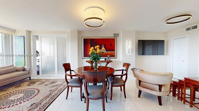 Building Photo - 3625 N Country Club Dr