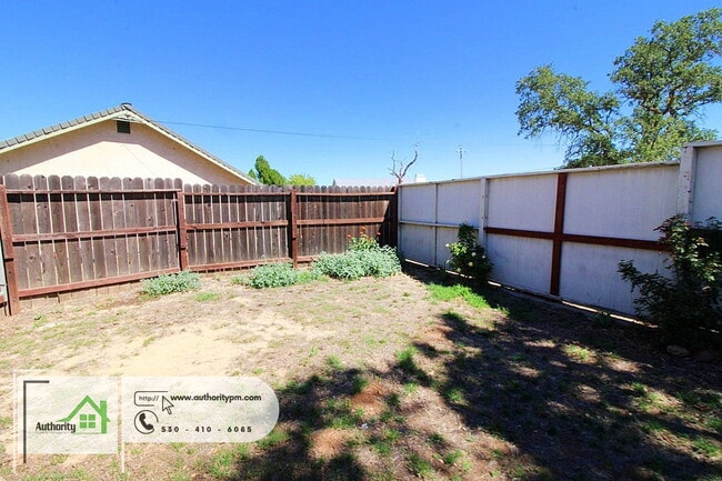 Building Photo - 21906 Chimney Rock Dr