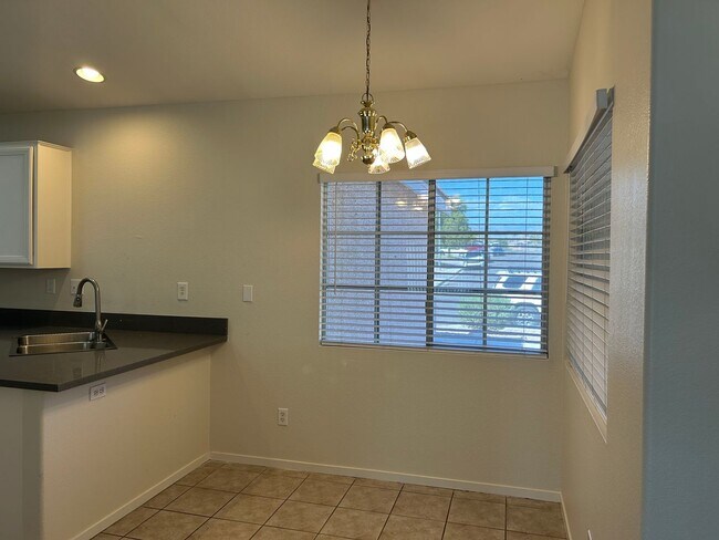 Building Photo - Beautifully Remodeled North Las Vegas Home