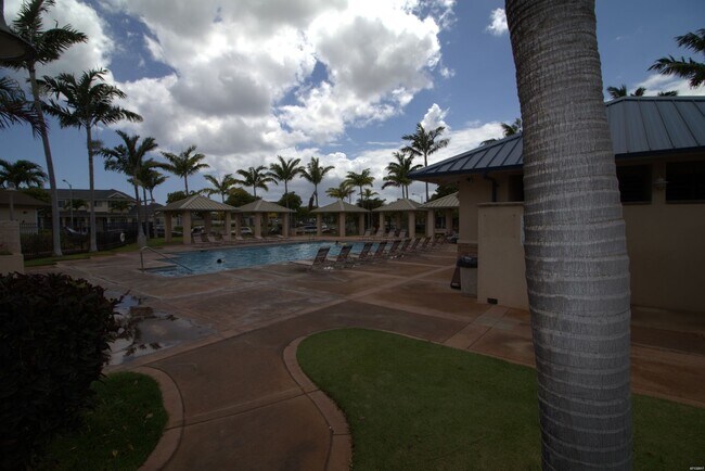Building Photo - 3 Bed 2.5 Bath Townhome in Spinnaker Place Townhomes 2