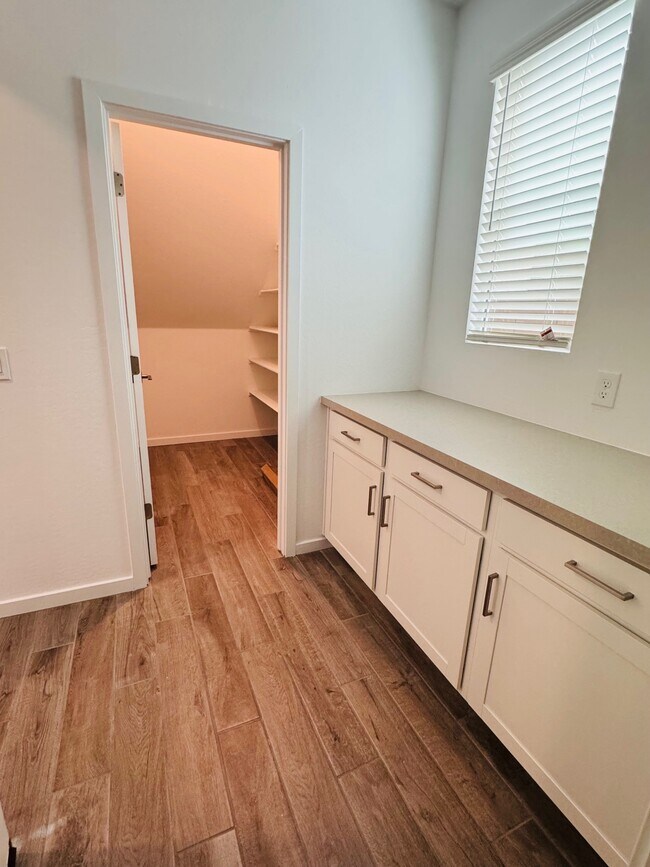 Building Photo - 26408 N 24th Gln