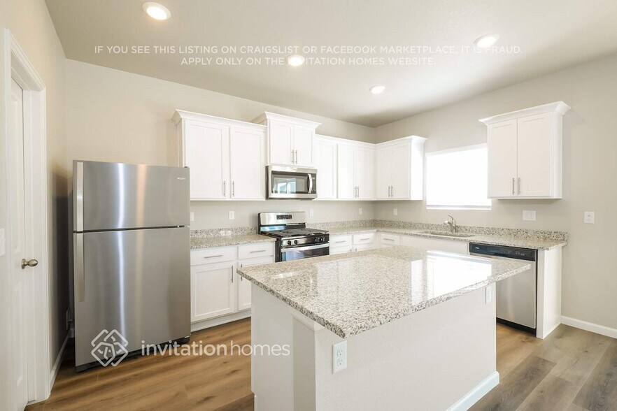 Building Photo - 1057 Long Meadows St