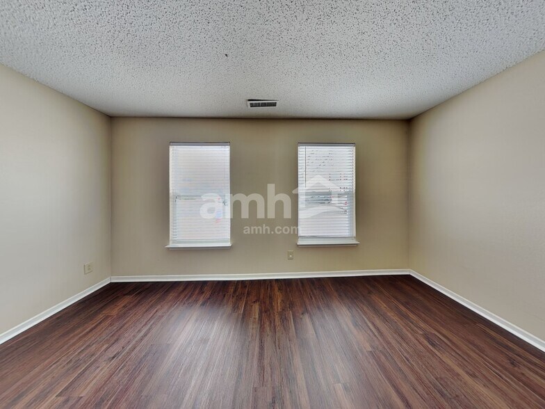 Building Photo - 12868 Courage Xing