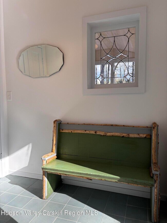 Building Photo - 299 Wittenberg Rd