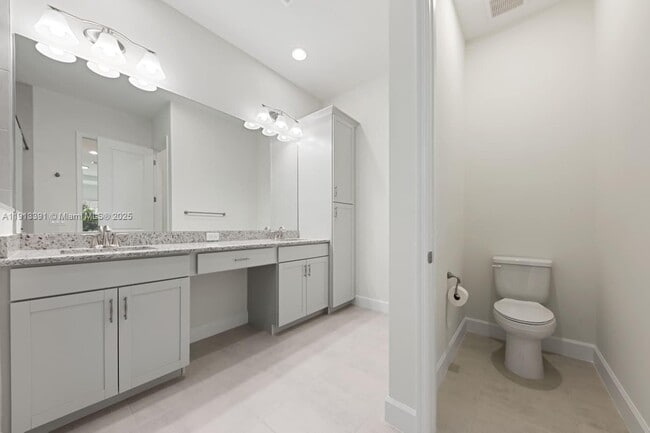 Building Photo - 5786 Aleppo Pne Pl