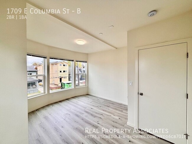 Building Photo - 1709 E Columbia St