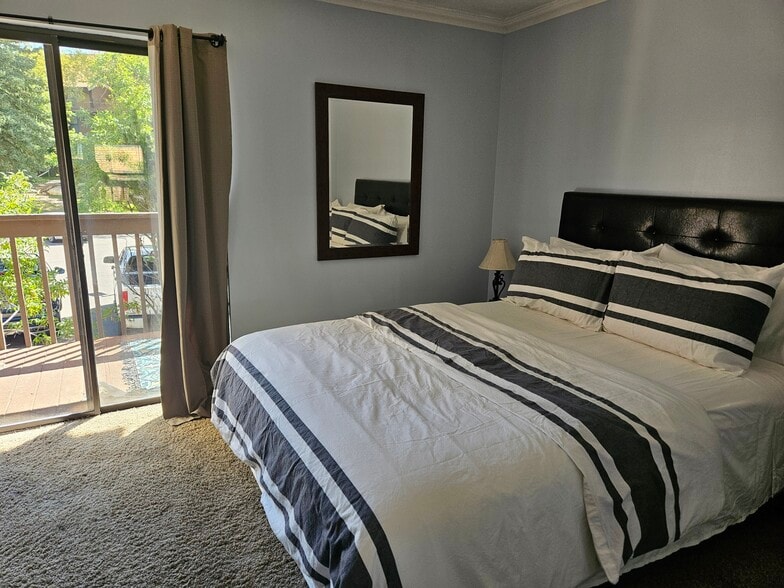 Main Floor Bedroom - 3615 N Wolf Creek Dr