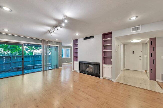 Building Photo - Hidden Gem at Saratoga Creekside – End Uni...
