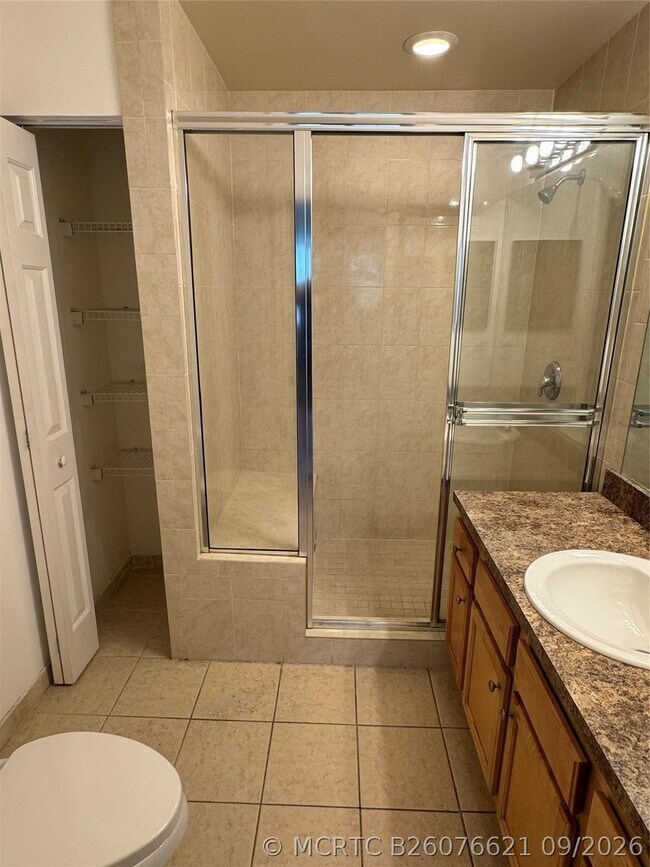 Building Photo - 6733 Coral Lake Dr