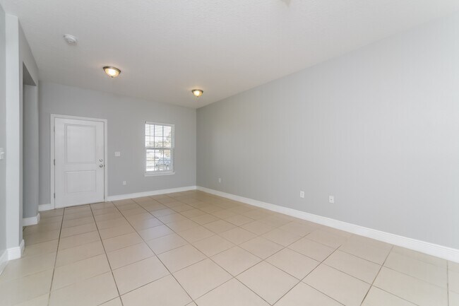 Building Photo - 532 Imperial Pl