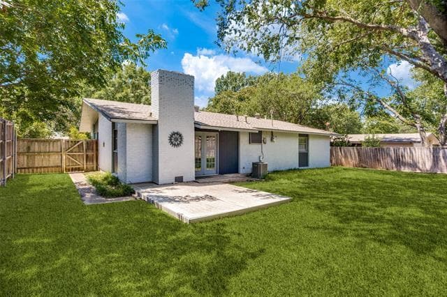 Building Photo - 908 Warfield Way