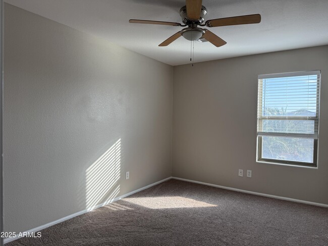 Building Photo - 29252 N Rosewood Dr