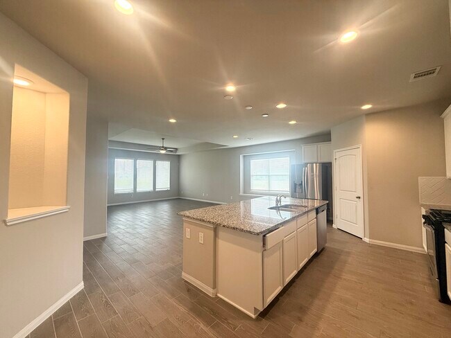 Building Photo - 24423 Tesino River Cir