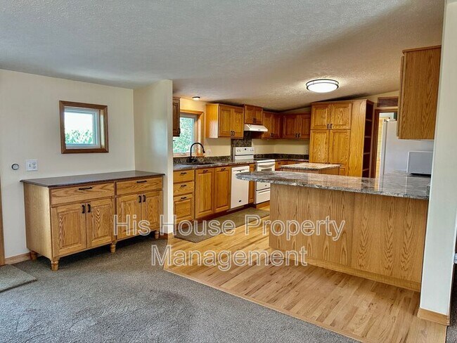 Building Photo - 13515 Weld County Rd 5