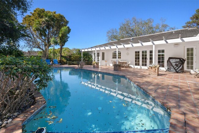 Building Photo - 9980 SW 128th St