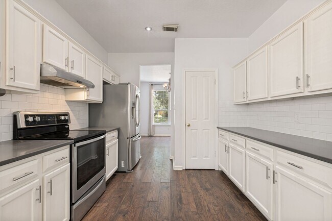 Building Photo - 3027 Fall Mist Dr