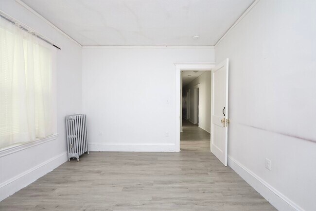 Building Photo - 63 Pinckney St